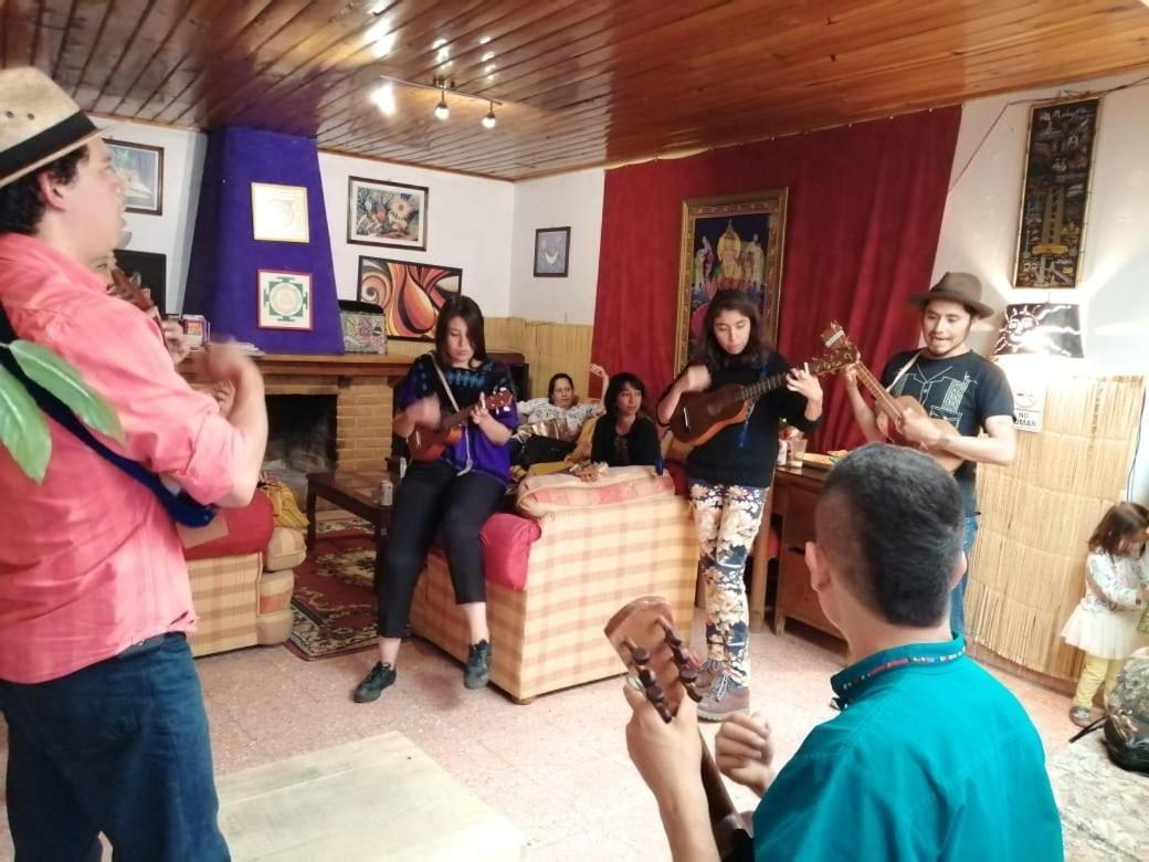 Casa Lothuz Spacio Cultural Y Disidente San Cristobal de las Casas Ngoại thất bức ảnh